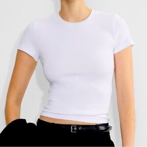 Aritzia White Fitted Short Sleeve Tee NWT